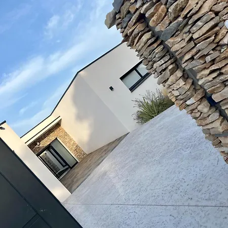 Lumiere Villa *